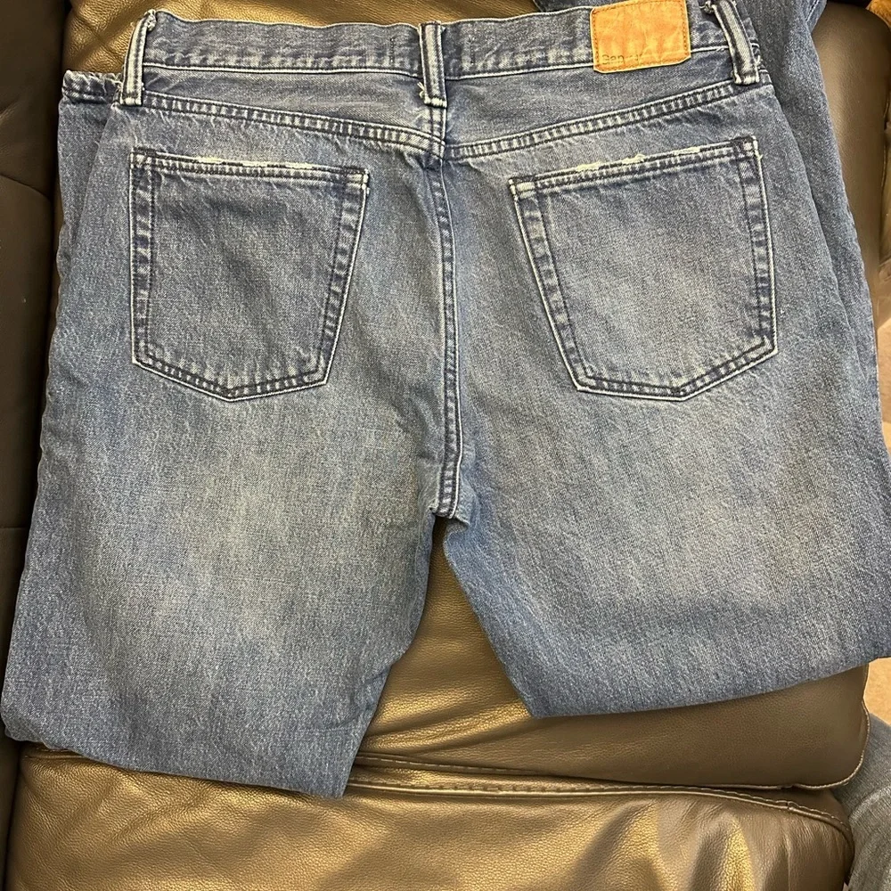 GAP Men's Classic Denim Straight Jeans - Picture 2 of 3